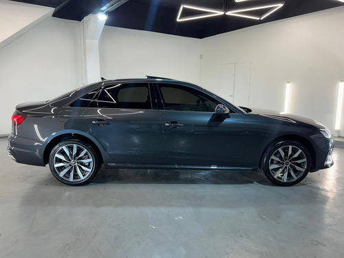 Audi A4 45 TFSI Advanced Quattro