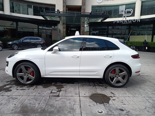 Imagen 3 de 10 de Porsche Macan Turbo 2016 Blanca