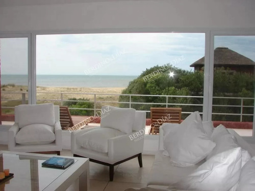 Casa En Venta Con Vista Al Mar Punta Piedras 