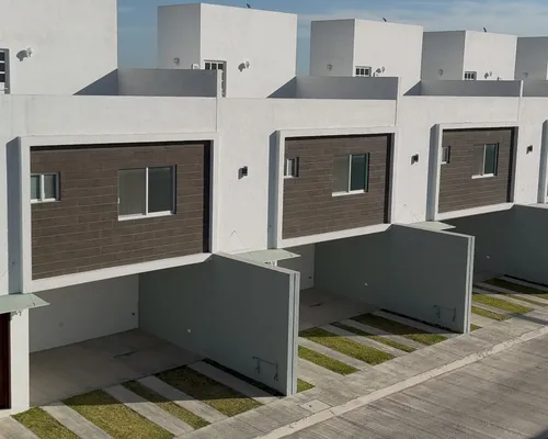 Venta De Casas Con Amplios Espacios A 5 Min De Periplaza Puebla