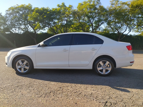 Volkswagen Vento 2.0 Tdi Dsg 140cv Luxury 2011