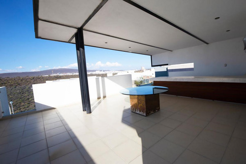 Casa En Venta En Misión San Jerónimo