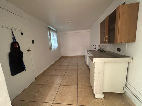 Arriendo Casa De 3d2b En Maipu Sector Av El Rosal Con Calle