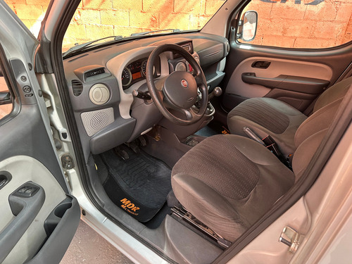 Fiat Doblo Doblò Essence 1.8 7L (Flex)