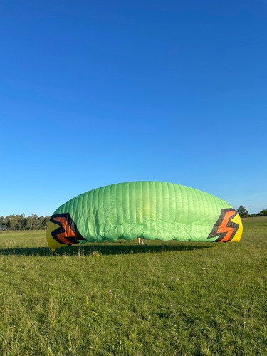 Imagen 6 de 10 de Parapente