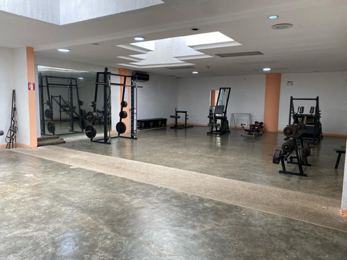 Apartamento En Venta En Club Parquemar La Guaira