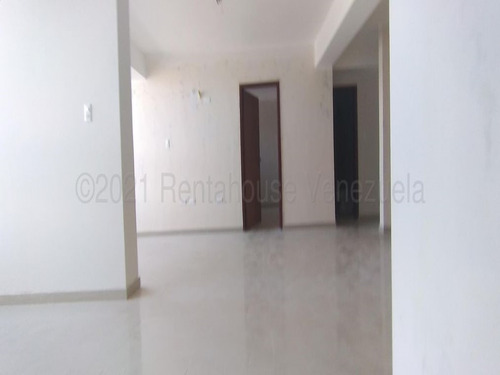 Imagen 12 de 30 de Apartamentos En Venta Zona Centro Barquisimeto 21-12515 +m