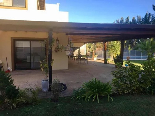 Imagen 3 de 14 de Casa En Venta 5 Ambientes En Canning