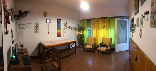 Imagen 2 de 10 de Casa Amplia Con Lindo Parque