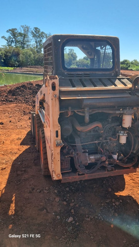 Mini-carregadeira Bobcat S100 Ref.243240