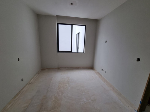 Imagen 11 de 18 de Departamento 202 En Hermoso Condominio Con Rg A La Venta