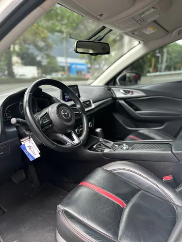 Mazda 3 2.0 Touring At