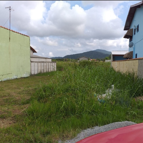 Imagem 1 de 4 de Vendo Terreno 300mts, Ótima Localização Bal. Araçá