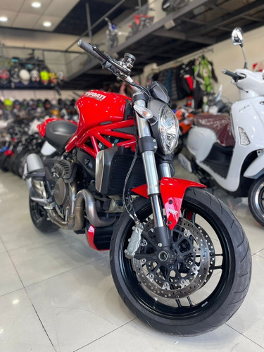 Ducati Monster 1200 Usada - Motos M R 