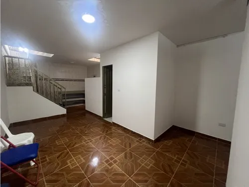 Venta Casa Bifamiliar Con Local En La Floresta Cali