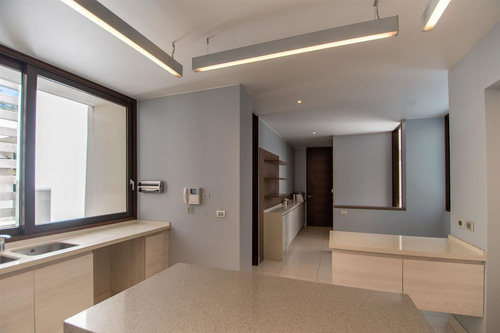 Departamento En Venta De 3 Dorm. En Las Condes