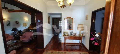 Hermoso Chalet En Zona Residencial - Ciudad Evita -