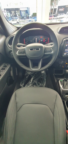 Imagen 8 de 17 de Jeep Renegade Serie S