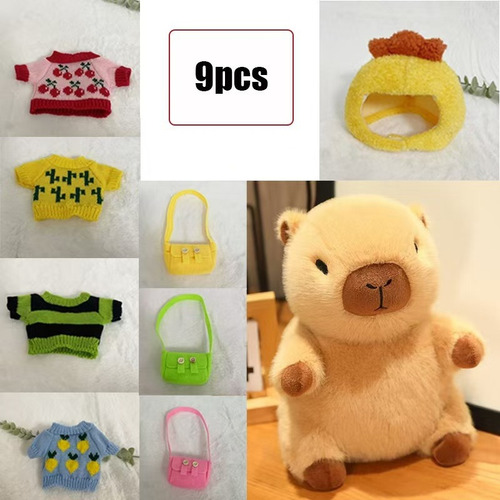 - Peluche Capibara Con 9 Piezas De Ropa Y Accesorios,