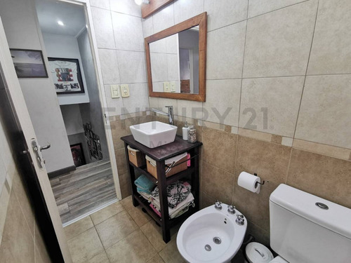 Imagen 12 de 19 de Duplex Venta De 2 Dormitorios En Complejo Los Hornos, La Plata