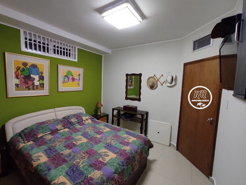 Imagen 10 de 14 de Alquiler Vacaciona Para 06 Personas En Res.giovanna Suites
