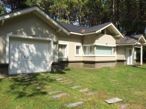 Casa Venta Pinamar Norte - Calle Itaca