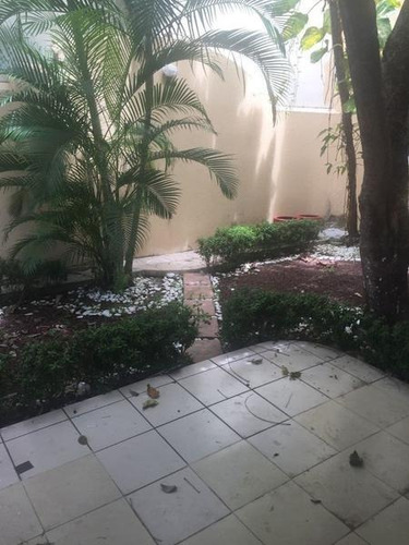 Imagen 2 de 23 de Fracc. Jardines De Mocambo, Casa En Renta Con Jardin