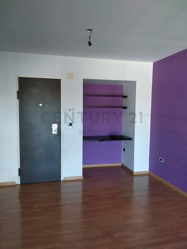 Imagen 3 de 13 de 65 E/ 9 Y 10. Departamento En Venta De 2 Dormitorios Con Cochera En La Plata