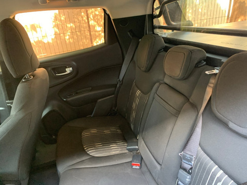 Fiat Toro 1.8 16v Freedom Flex 4x2 Aut. 4p