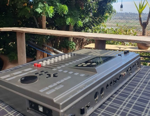 Estudio De Grabación Multipista Zoom Mrs-1044 (Usado)