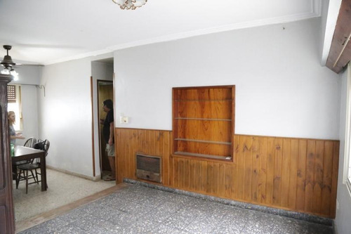 Casa En Venta - 2 Dormitorios 1 Baño 2 Locales - 125mts2 - El Palomar