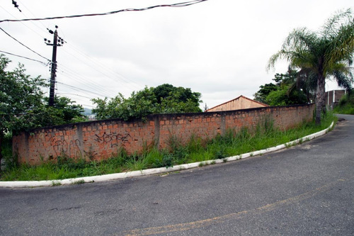 Imagem 3 de 12 de Terreno / Lote De Terra De Esquina Com Aproximadamente 440 M - 28280