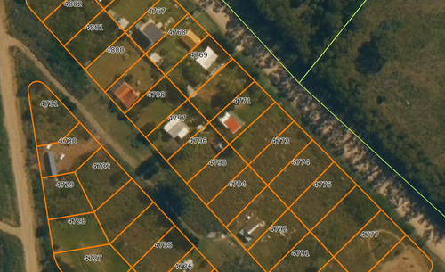 Venta De Terreno Con 443 Mts2 En Playa Hermosa. Ruta 73