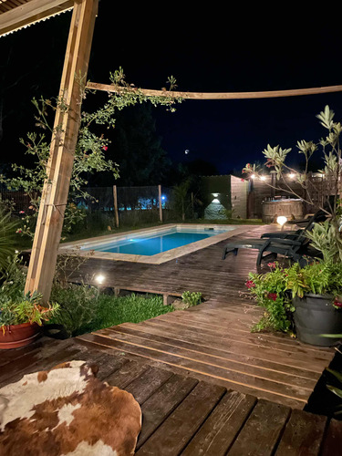 Alquiler Casa Tiny House / Bungalow / Cabaña Punta Colorada, Maldonado Con Piscina Y Tina Nórdica / 36 Mts2 Y 25 Mtrs2 De Deck - Terraza. Jardín Y Parrillero, Equipamiento Y Relax / 250m De La Playa