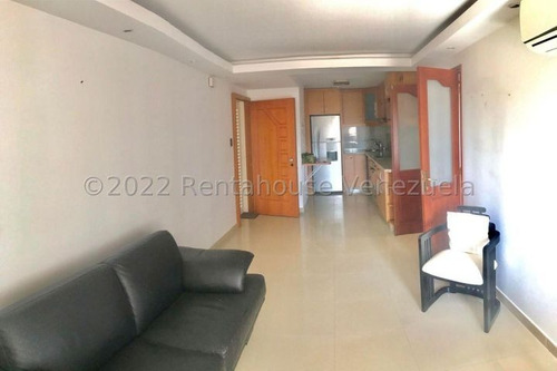 Imagen 6 de 30 de Alquiler De Apartamento En Clnas De La Tahona Rah 22-17217 Orlando Figueira 0412 5535289