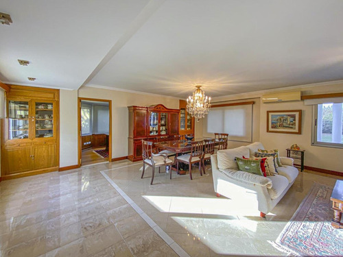 Imagen 23 de 30 de Casa De 5 Dormitorios Con Quincho Y Pileta