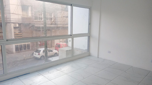 Imagen 16 de 17 de Departamentos En Venta Ramos Mejía 3 A. Suite Vestidor Coch
