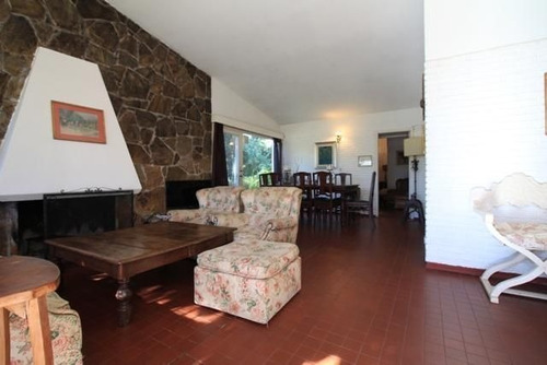 Casa En Alquiler Por Temporada De 4 Dormitorios En Roosevelt