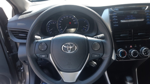 Imagem 8 de 9 de Toyota Yaris Yaris Xl Sedan 1.5