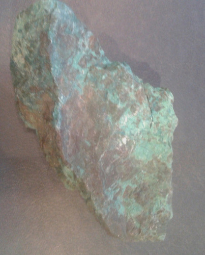 Un Mineral Roca Crisocola Malaquita Turquesa Andina Cuprita
