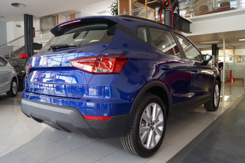 Imagen 7 de 15 de Seat Arona Style Azul 2021