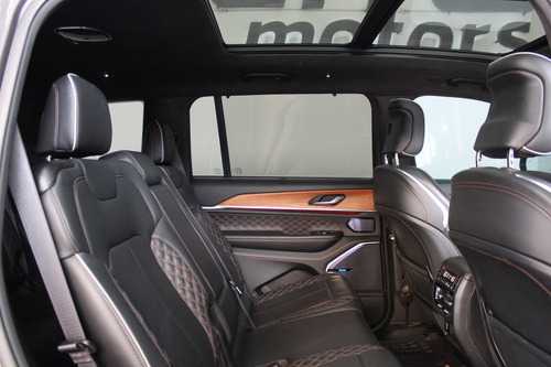Jeep Grand Cherokee 5.7 V8 L Summit Reserve 4X4 At