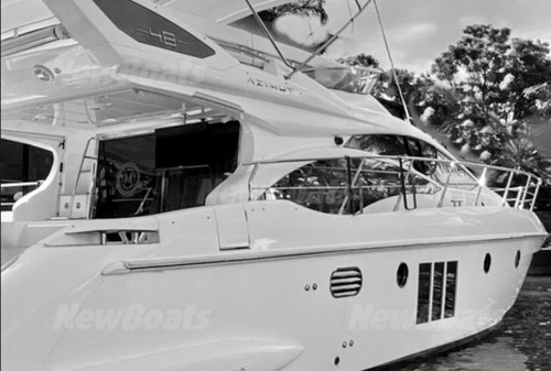 Imagem 15 de 15 de Lancha Azimut 48 Radar - Antena Sky