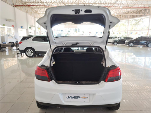 Chevrolet Onix 1.4 MPFI LT 8V FLEX 4P MANUAL