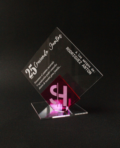 Trofeos - Placa De Reconocimientos Con Relieve Acrilico