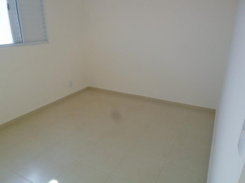 Imagem 7 de 10 de Oportunidade Cabral Elevador,2quartos, Vaga Livre Coberta - 9906