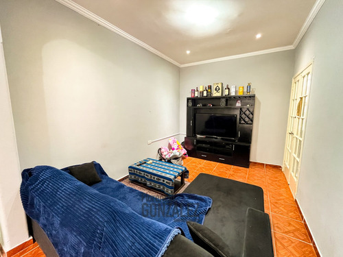 Casa En Venta En Liniers
