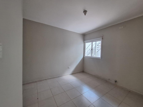 Departamento En Barrio La Cañada