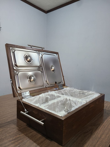 Grill Box / Hielera Para Carne Asada