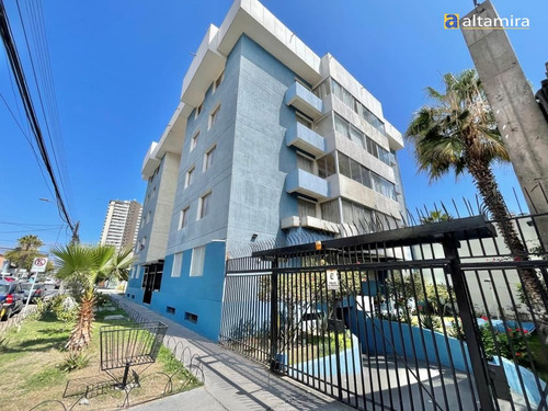 Departamento En Venta De 3 Dorm. En Iquique